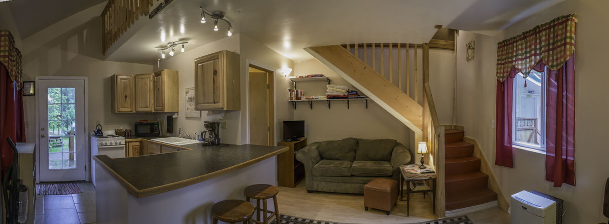 The Nook apartment's kitchen and dining area